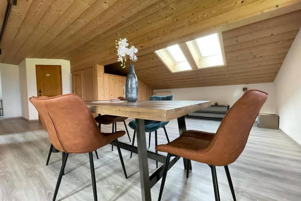 Gemuetliche Ferienwohnung Im Dg Am Tegernsee - Bergblick, Ruhe & Ganz Viel Platz 巴特维塞 外观 照片